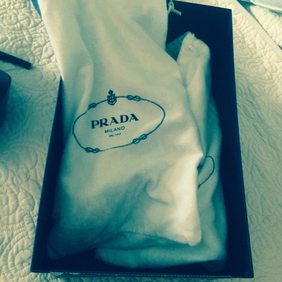 Shoes - Picture 4 of 4