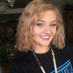 Meet your Posher, Christina