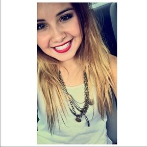 Meet your Posher, Victoria