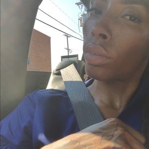 Meet your Posher, Mitia