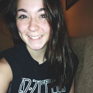 Meet your Posher, Savannah