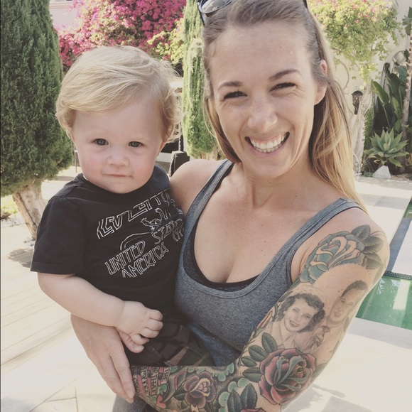 Meet your Posher, Kc - Picture 2 of 5