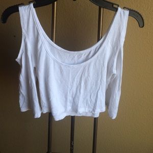 Open shoulder white crop