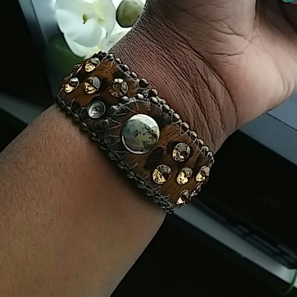 Bracelet - Picture 2 of 3