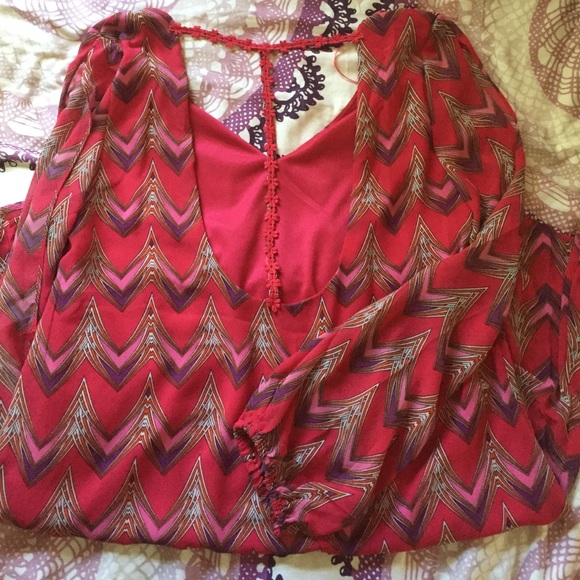 Sold!!! Cute Dress - Picture 2 of 4