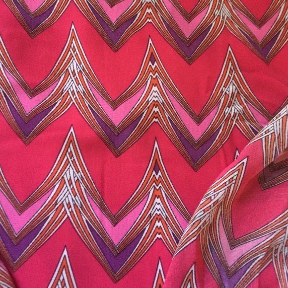 Sold!!! Cute Dress - Picture 4 of 4