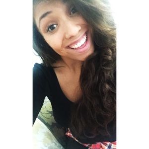 Meet your Posher, Maribel