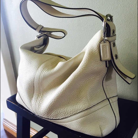 Coach Handbag - Picture 2 of 4