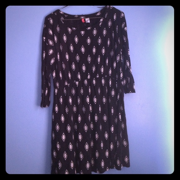 Black patterned dress
