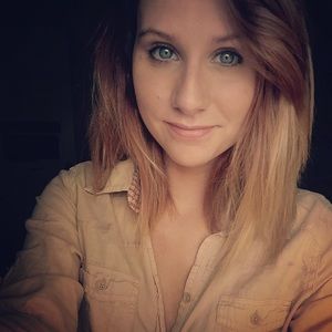 Meet your Posher, Gabrielle