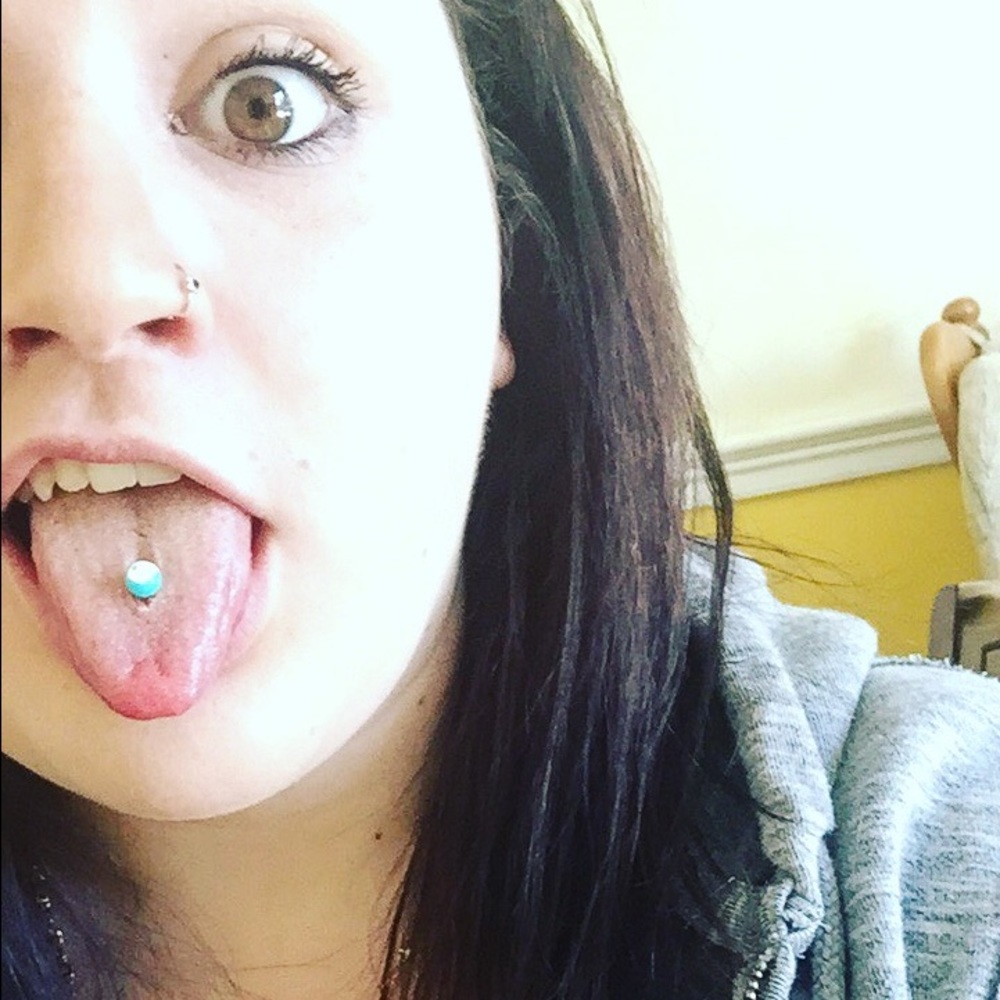 Meet your Posher, Alyssa
