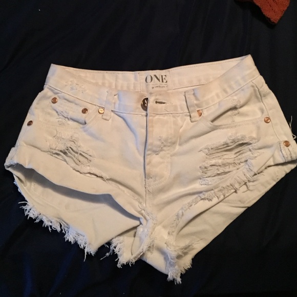 *SOLD* One Teaspoon Bandit Shorts