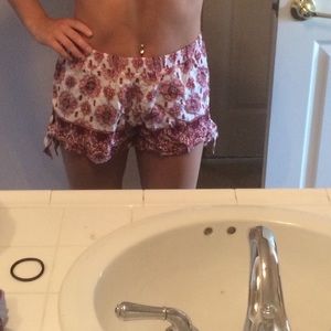 LA hearts shorts