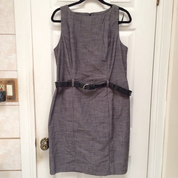 Grey form fitting dress - Picture 1 of 3
