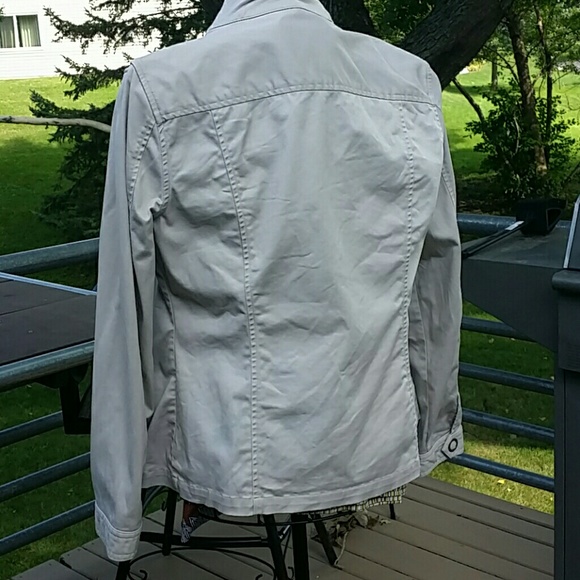 Jacket - Picture 3 of 4