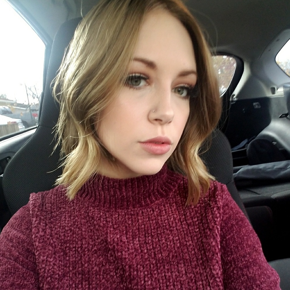 Meet your Posher, Cassie