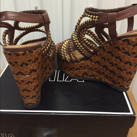 "Mia" - Picture 2 of 2