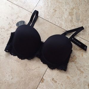 Lacey black bra