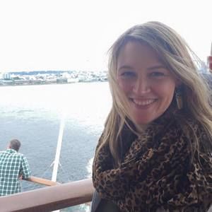 Meet your Posher, Carlie