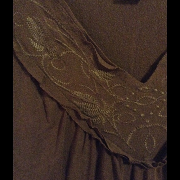 Guess Embroidered Top - Picture 2 of 3