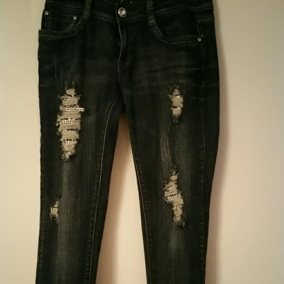 Denim - Beautiful Skinny Jeans with lots of bling