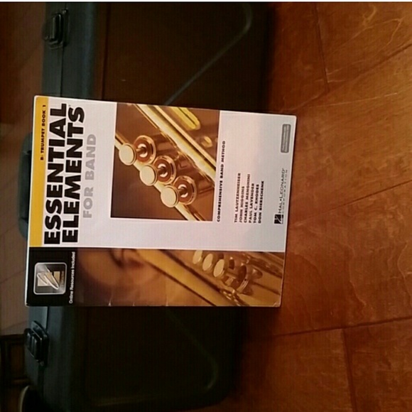 Bach Trumpet - Picture 2 of 4