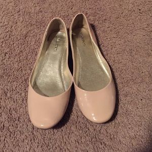 Nude Ballerina Flats