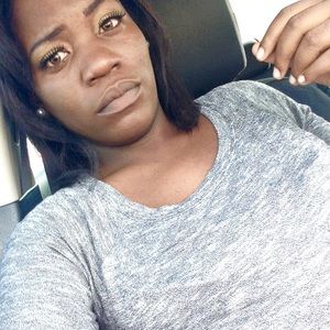 Meet your Posher, Vickie