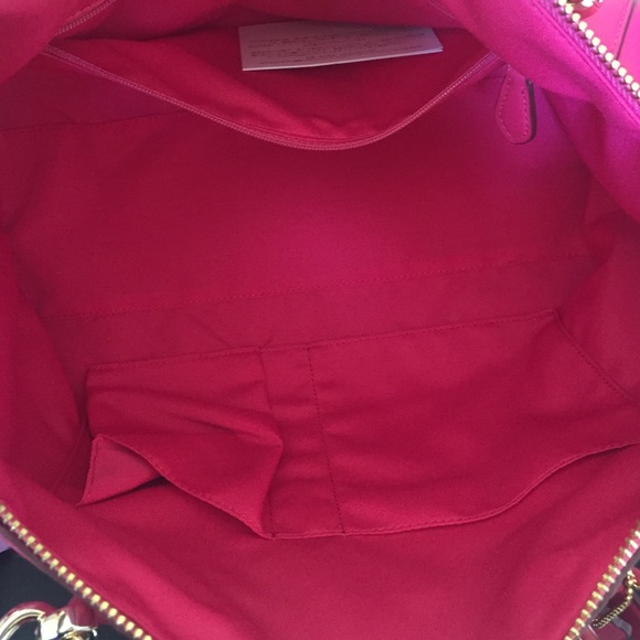 🎉SALE🎉🎉BNWT Coach Fuchsia Handbag! - Picture 3 of 4