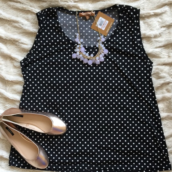 PRICE DROP 💖🙀Polka dot blouse