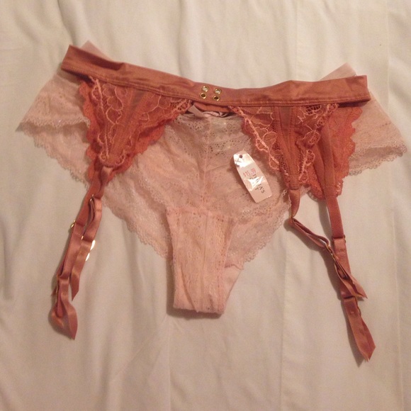 Sexy Thigh stocking holder