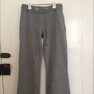 EXTRA PICTURES FOR MY BUNDLE!Tory Burch sweatpants