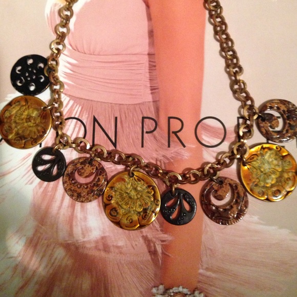 Chico's bronze chain disc necklace - Picture 2 of 3