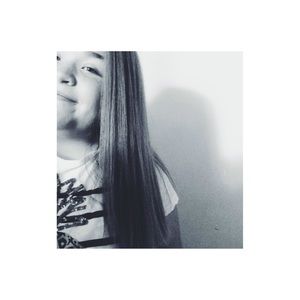 Meet your Posher, Delaney