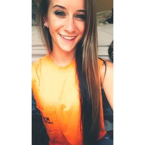 Meet your Posher, Danielle