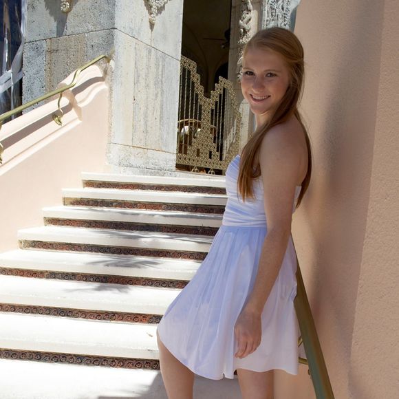 Meet your Posher, Ariana