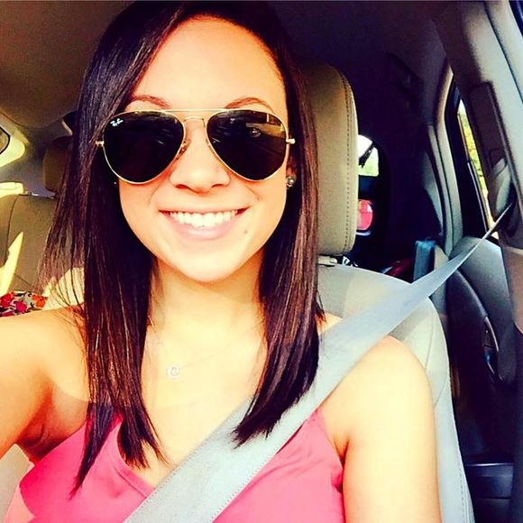 Meet your Posher, Lindsey - Picture 1 of 1