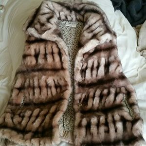 FAUX FUR VEST
