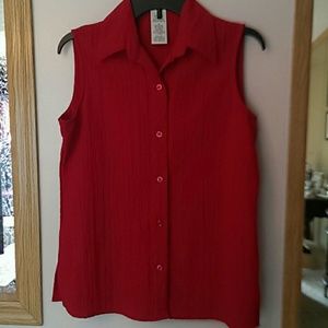 Red Sleeveless button up blouse Crinkled fabric