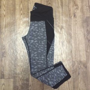 Athleta Connect Capri