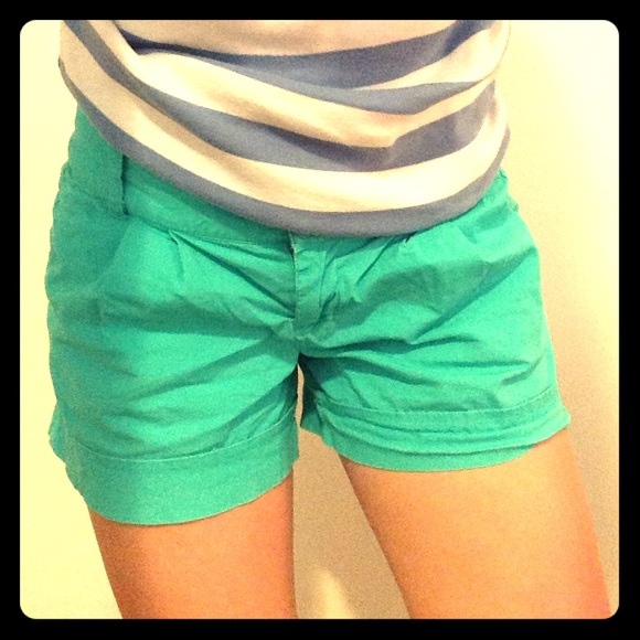 🎉ALL OFFERS ACCEPTED🎉 Pleated Shorts w/ Hearts
