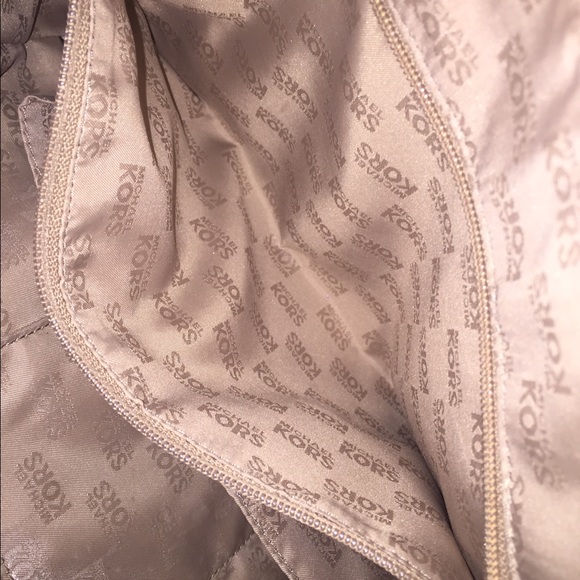 Michael Kors purse! - Picture 3 of 3