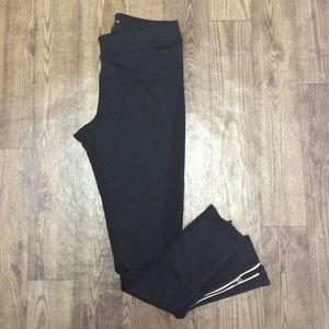 Athleta Homestretch Run Tight