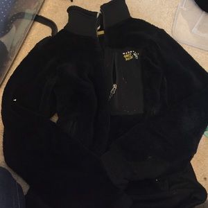 Black mountain hardware fuzzy jacket