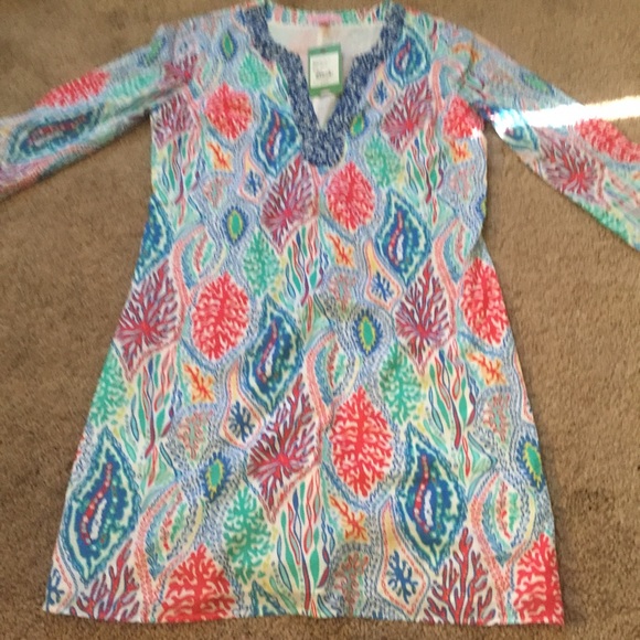 Lilly Pultizer ( Courtney Tunic Dress) - Picture 3 of 4