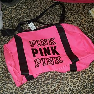 Vs pink duffle