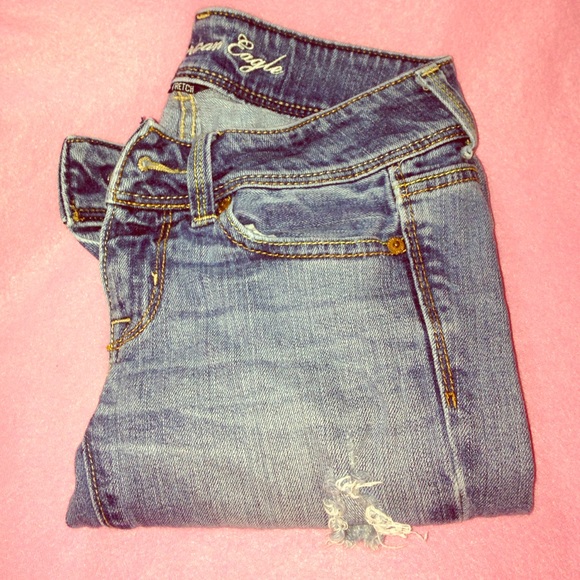 🎉ALL OFFERS ACCEPTED🎉 Slim Boot Distressed Jeans