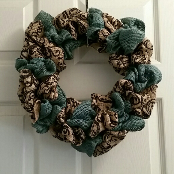 Medium handmade burlap wreath