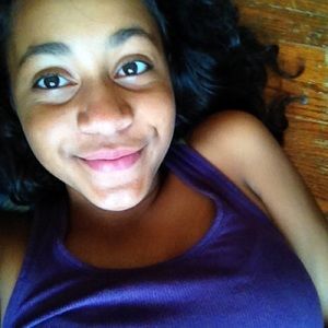 Meet your Posher, Kayla