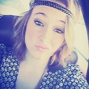 Meet your Posher, Carrie